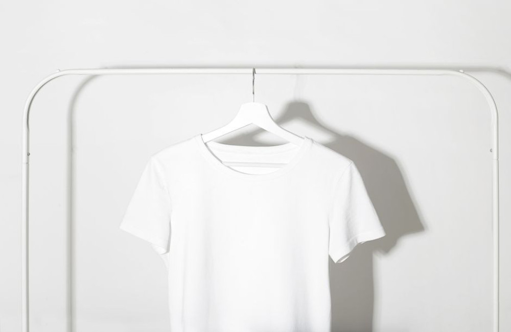 Op welke temperatuur was je een wit katoenen t-shirt met zweetvlekken: 30 of 40 graden?