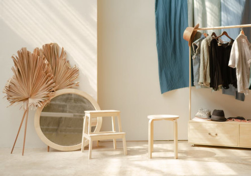 Wat is een capsule wardrobe en hoe stel je er zelf een samen?