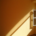 Het belang van licht en kleur in je woning